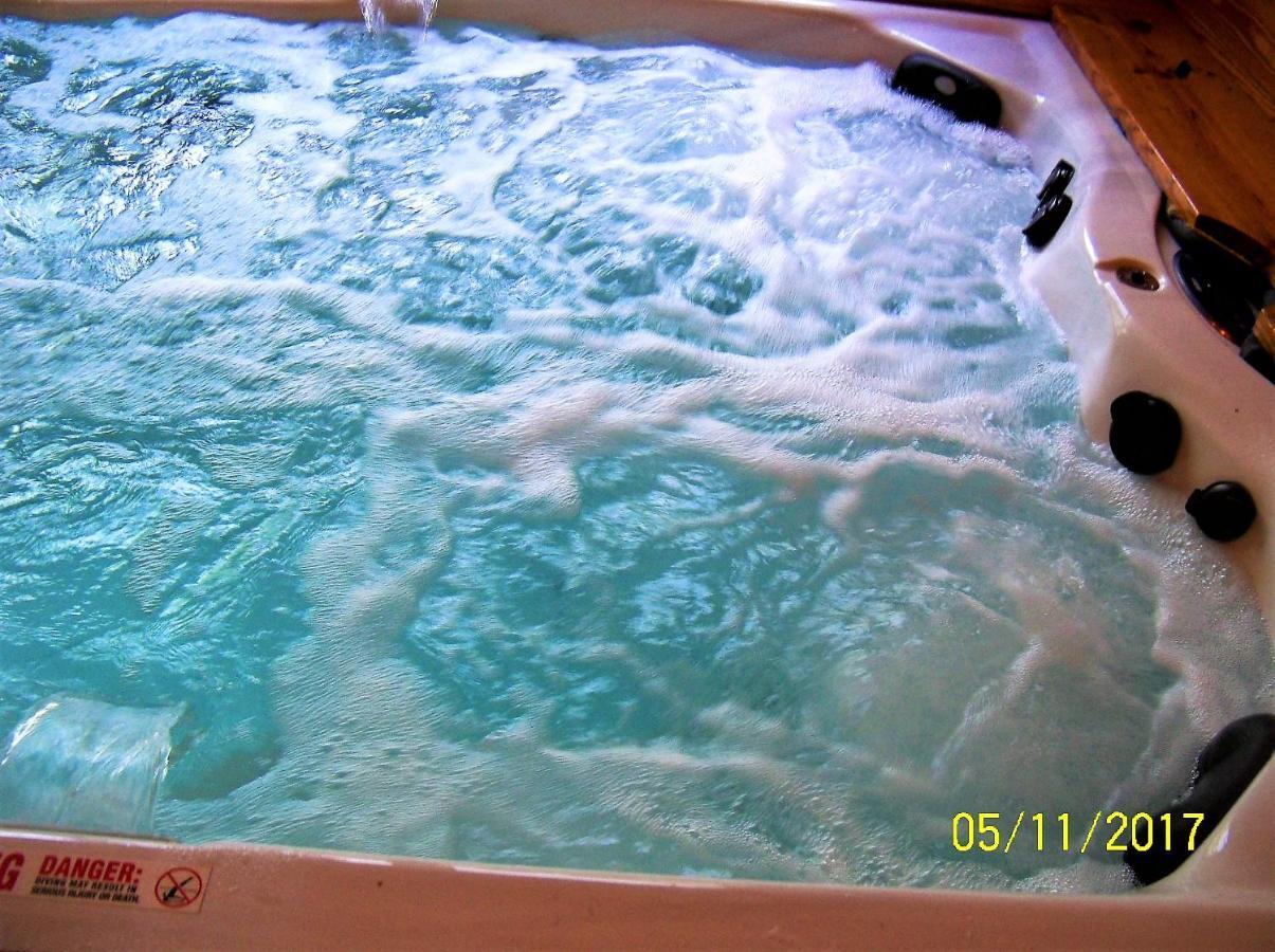 Private Log Cabin With Indoor Pool Sauna And Gym You Rent It All No One Else McAlpin Exterior photo